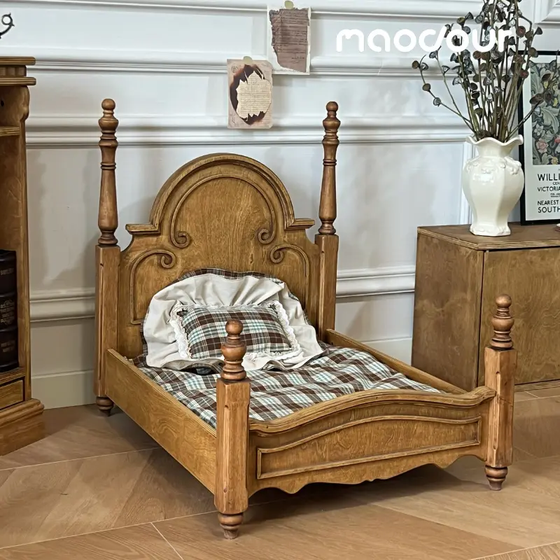 vintage style dog sofa for small breeds - Anna Princess Vintage Pet Bed